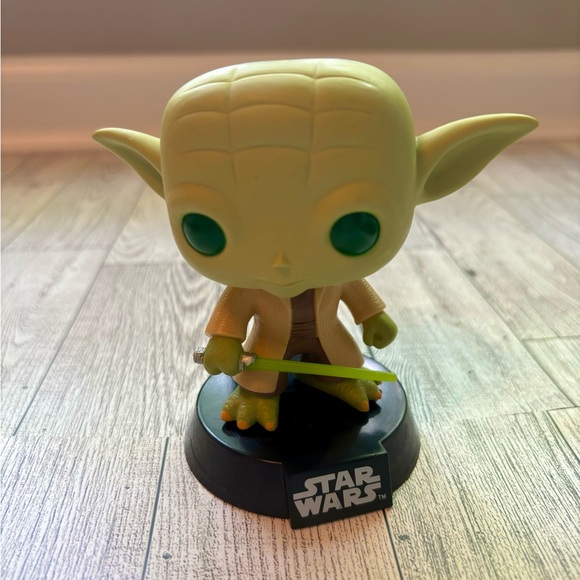 Funko Pop! Star Wars Yoda Bobble-Head 02 - Picture 2 of 7